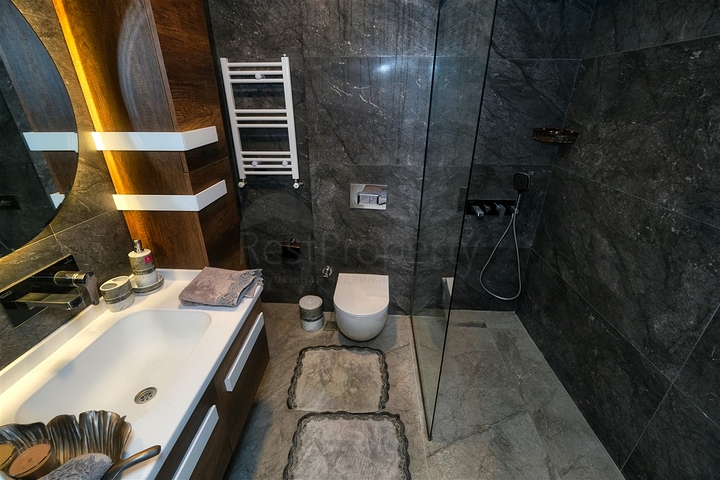 مشروع استثماري بإطلالة مميزة في كيبيز - أنطاليا