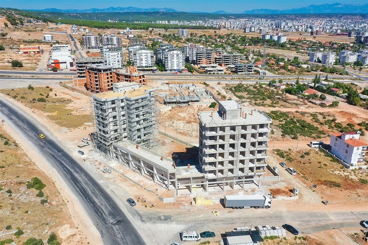 شقق 2 + 1 ، 3 + 1 في منطقة كيبيز - أنطاليا