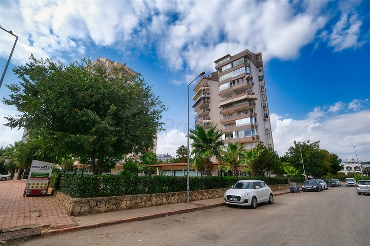 شقة 2 + 1 في منطقة كوشكافاجي - أنطاليا