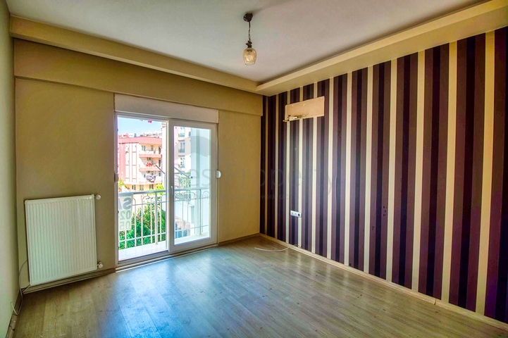  شقة 3 + 1 في منطقة كيزيلتوبراك - أنطاليا