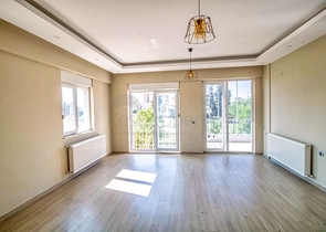  شقة 3 + 1 في منطقة كيزيلتوبراك - أنطاليا