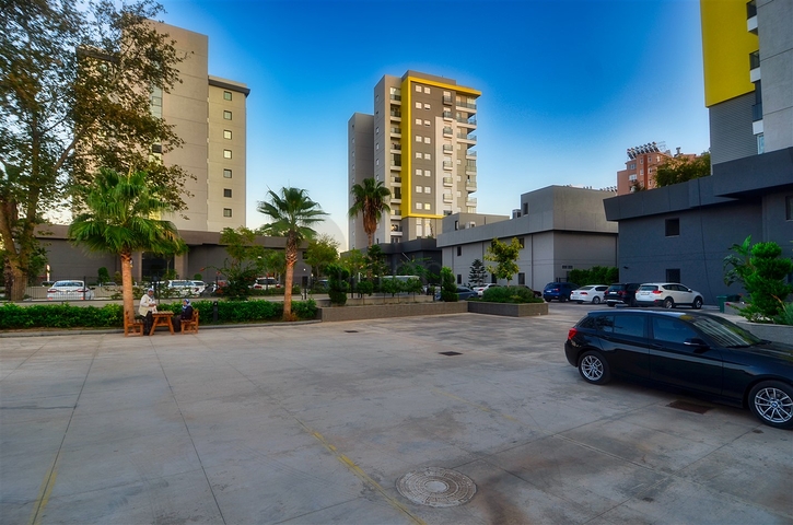 شقة 2 + 1 بتصميم مميز في منطقة مراد باشا المرموقة