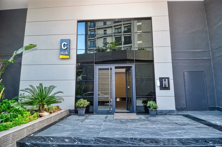 شقة 2 + 1 بتصميم مميز في منطقة مراد باشا المرموقة