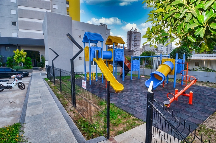 شقة 2 + 1 بتصميم مميز في منطقة مراد باشا المرموقة