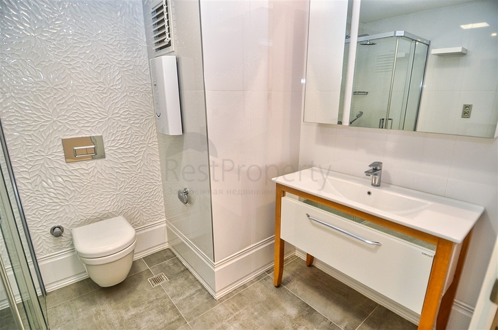 شقة 2 + 1 بتصميم مميز في منطقة مراد باشا المرموقة