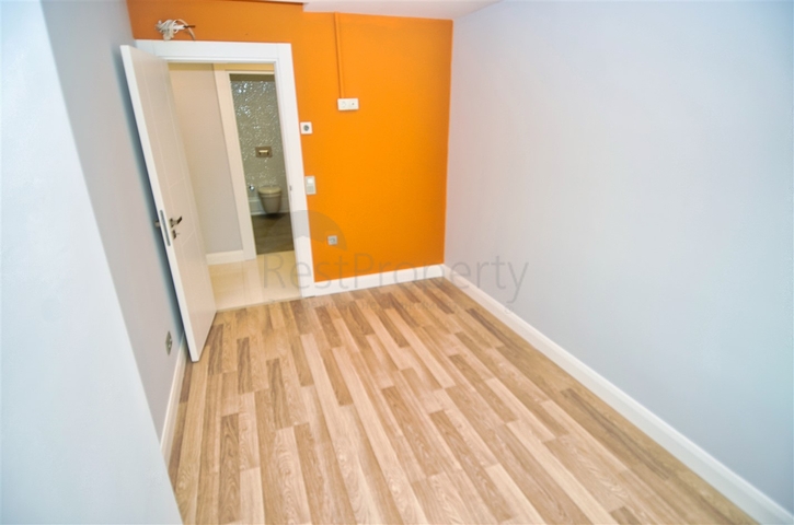 شقة 2 + 1 بتصميم مميز في منطقة مراد باشا المرموقة