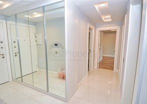 شقة 2 + 1 بتصميم مميز في منطقة مراد باشا المرموقة