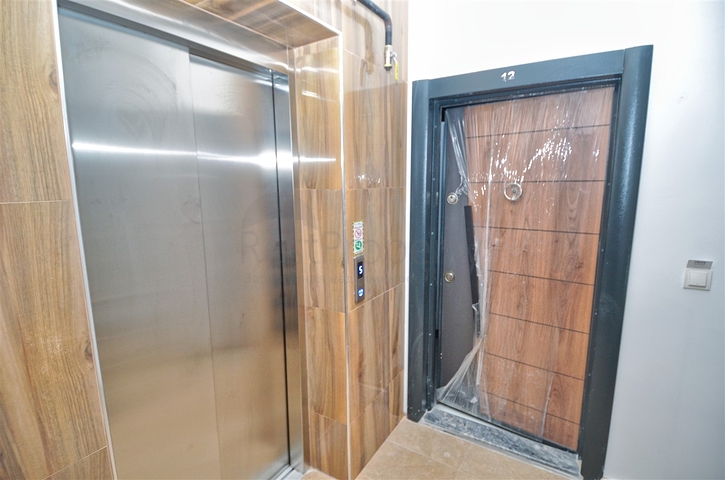 شقة 2 + 1 في وسط أنطاليا