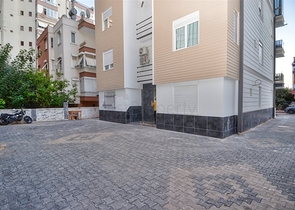 شقة 2 + 1 في وسط أنطاليا