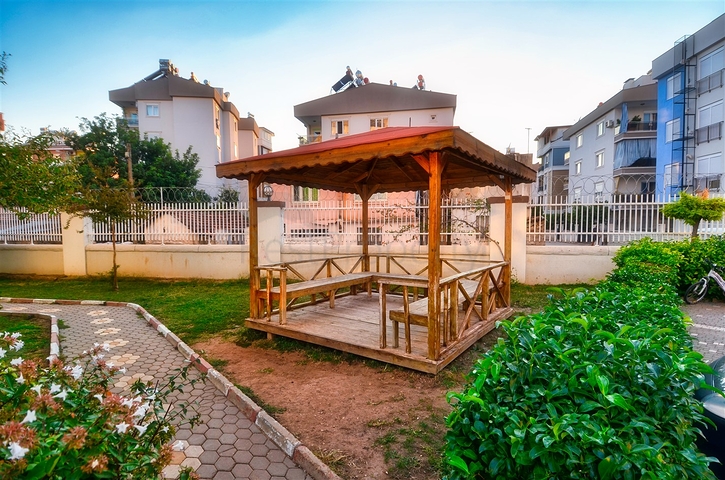 شقة 1 + 1 في وسط أنطاليا