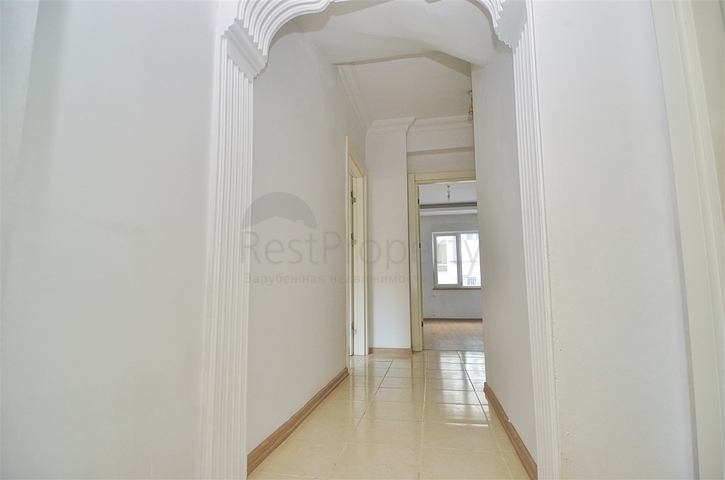 شقة 1 + 1 في وسط أنطاليا