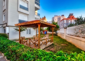 شقة 1 + 1 في وسط أنطاليا