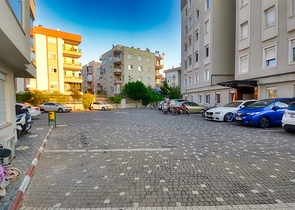 شقة 1 + 1 في وسط أنطاليا