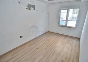 شقة 1 + 1 في وسط أنطاليا