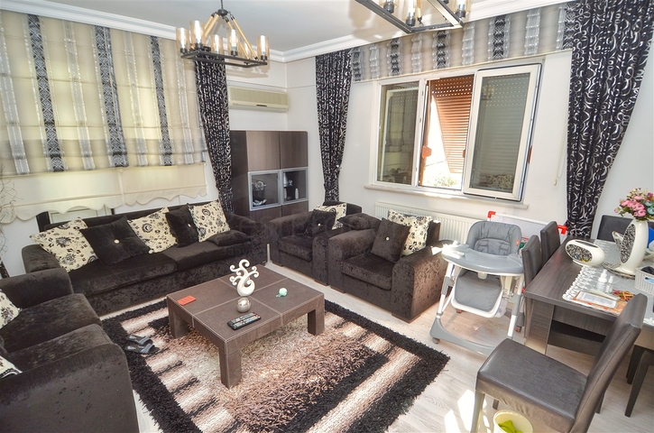 شقة 3 + 1 في وسط انطاليا