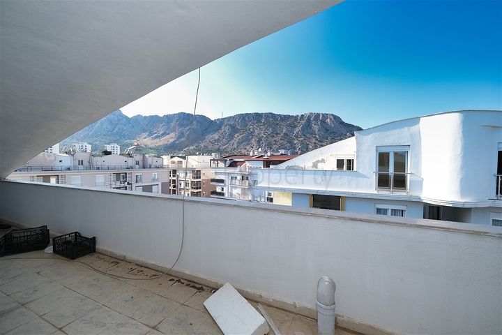 شقة 4 + 1 في منطقة هورما - أنطاليا