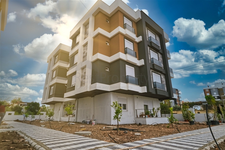 شقق 2 + 1 و 3 + 1 في منطقة كيبيز - أنطاليا