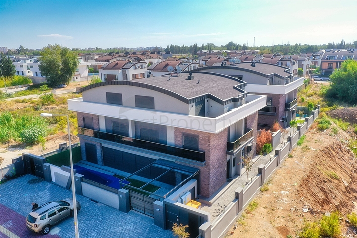 مخطط فيلا 4 + 1 في منطقة مولايوسف - أنطاليا