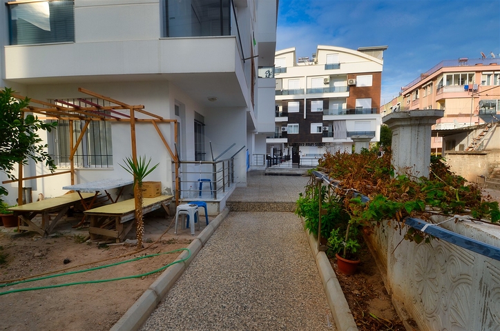 شقة 1 + 1 في منطقة يوكسيكالان - أنطاليا