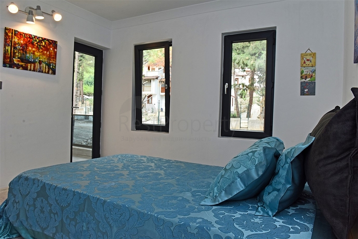 فلل للبيع في كيمر - ضمن مجمع فاخر -واسعار مناسبة 