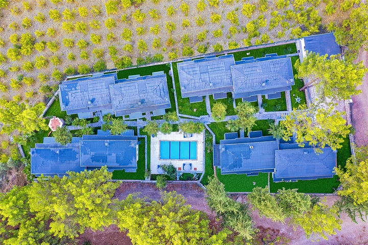 فلل للبيع في كيمر - ضمن مجمع فاخر -واسعار مناسبة 