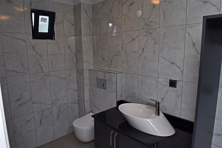 فلل للبيع في كيمر - ضمن مجمع فاخر -واسعار مناسبة 