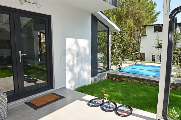 فلل للبيع في كيمر - ضمن مجمع فاخر -واسعار مناسبة 