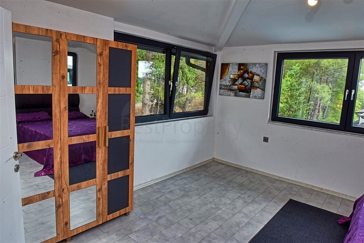 فلل للبيع في كيمر - ضمن مجمع فاخر -واسعار مناسبة 