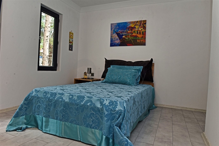 فلل للبيع في كيمر - ضمن مجمع فاخر -واسعار مناسبة 