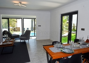 فلل للبيع في كيمر - ضمن مجمع فاخر -واسعار مناسبة 