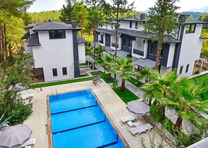 فلل للبيع في كيمر - ضمن مجمع فاخر -واسعار مناسبة 