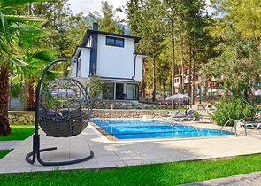 فلل للبيع في كيمر - ضمن مجمع فاخر -واسعار مناسبة 