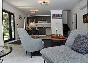 فلل للبيع في كيمر - ضمن مجمع فاخر -واسعار مناسبة 