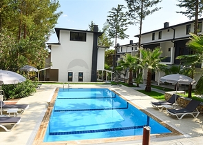 فلل للبيع في كيمر - ضمن مجمع فاخر -واسعار مناسبة 