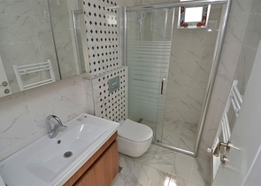 شقة 2 + 1 في وسط أنطاليا