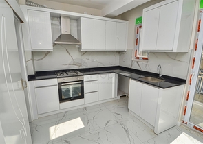 شقة 2 + 1 في وسط أنطاليا