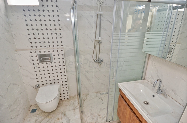 شقة 4 + 1 في وسط أنطاليا