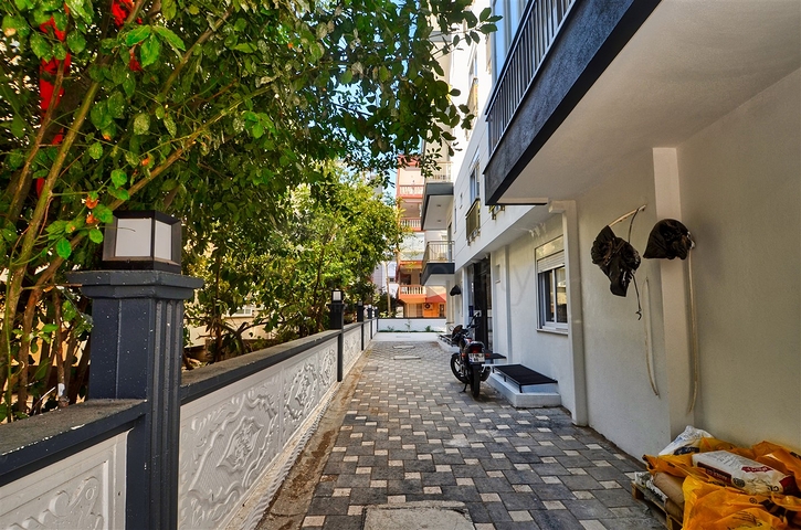 شقة 4 + 1 في وسط أنطاليا