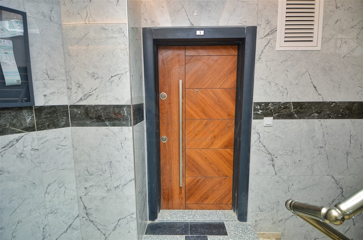 شقة 4 + 1 في وسط أنطاليا