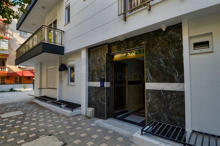 شقة 4 + 1 في وسط أنطاليا