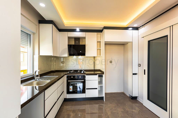 شقة 2 + 1 في وسط أنطاليا