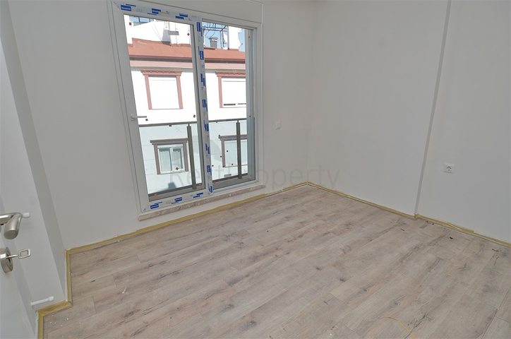 شقة 4 + 2 في وسط أنطاليا