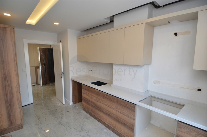 شقة 4 + 2 في وسط أنطاليا