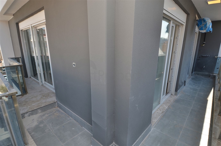 شقة 4 + 2 في وسط أنطاليا