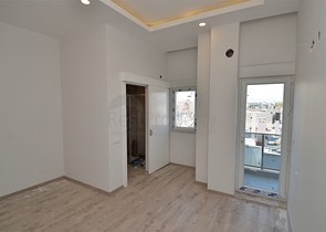 شقة 4 + 2 في وسط أنطاليا