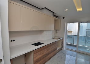 شقة 4 + 2 في وسط أنطاليا