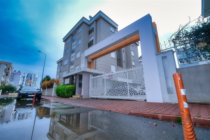 شقة 3 + 1 في منطقة كيزيلاريك - أنطاليا