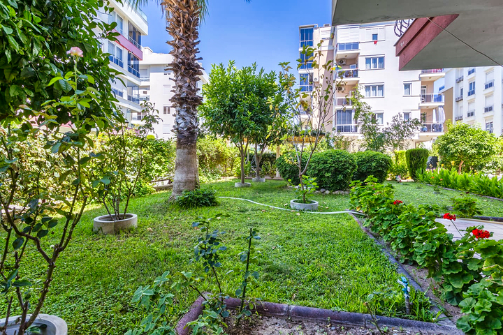 شقة بغرفة نوم واحدة في منطقة ليمان في كونيالتي