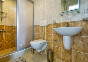 شقة بغرفة نوم واحدة في منطقة ليمان في كونيالتي