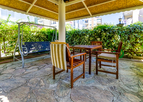 شقة بغرفة نوم واحدة في منطقة ليمان في كونيالتي